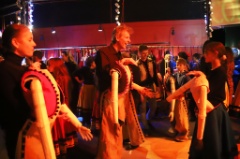 le Bal Marionnettique 13 * 6240 x 4160 * (8.86MB)